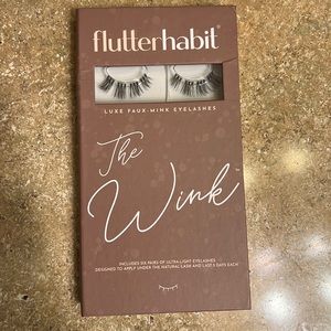 “The Wink” Flutterhabit lashes